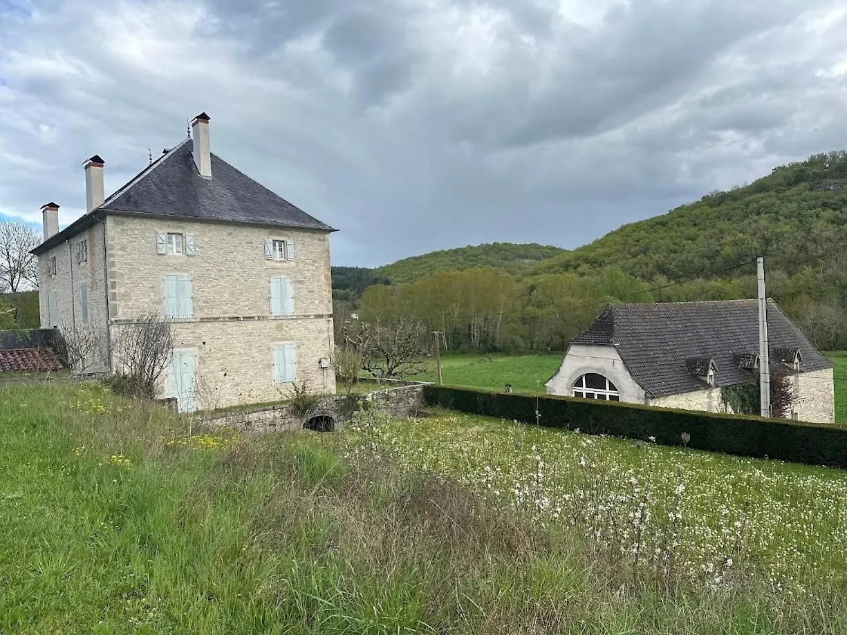 Holiday home Vakantiehuis Domaine De Nazac Saint-Sulpice  France